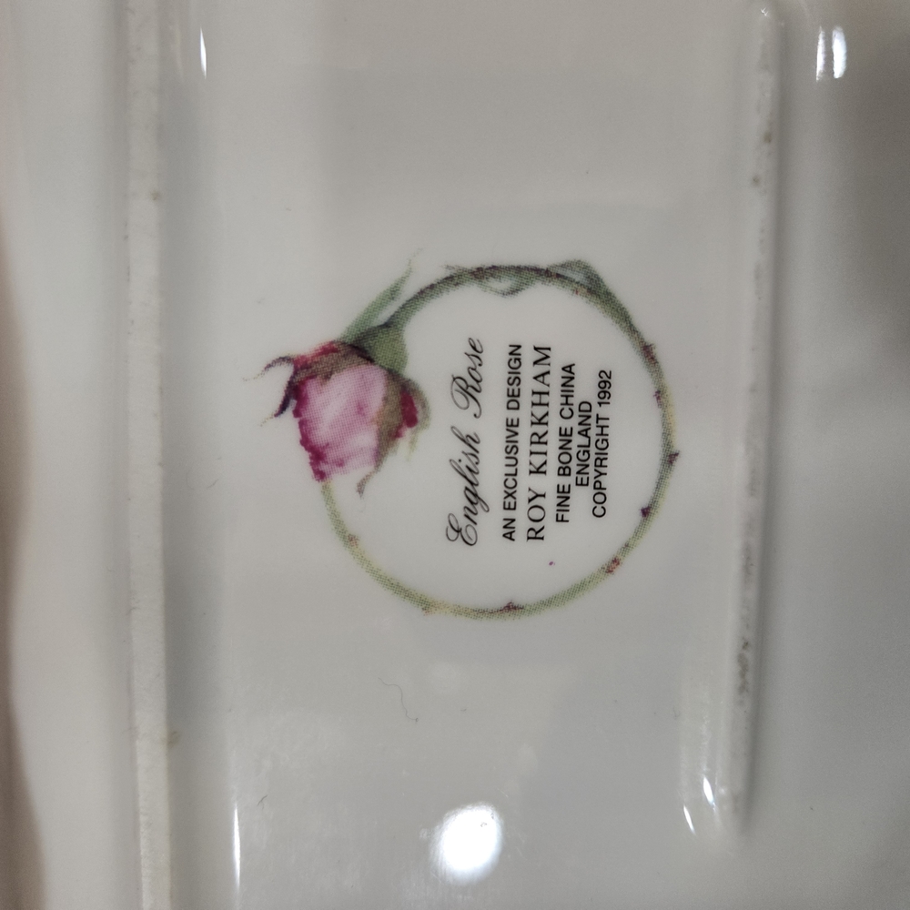 Floral Rectangular Tray with Pink Roses - Picture 4 of 4